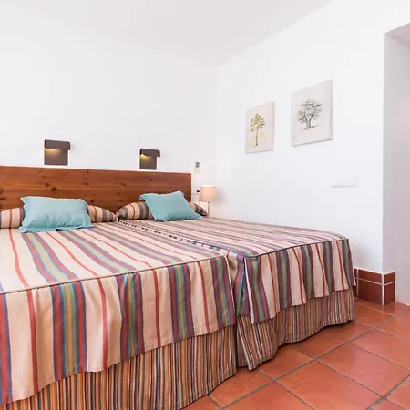 Calachica Negras Hotel 3*