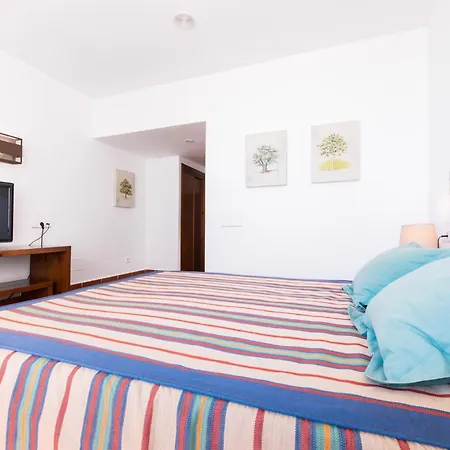 Hotel Calachica Negras